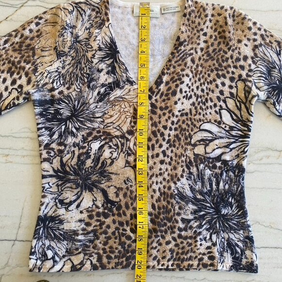 Neiman Marcus 100% Cashmere V-Neck Sweater Sz M - Picture 4 of 7